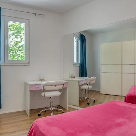 Apartamento Andela 2bdrs & Free Wifi Split