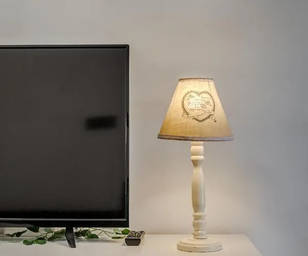 Апартаменты Andela 2bdrs & Free Wifi *