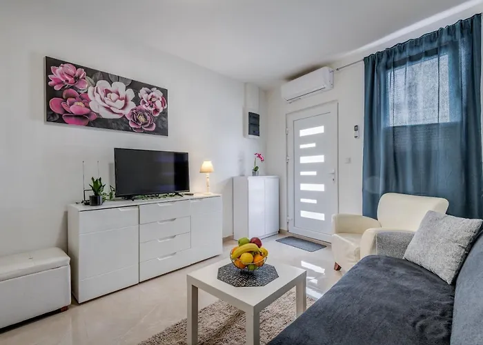 Andela 2bdrs & Free Wifi Appartement