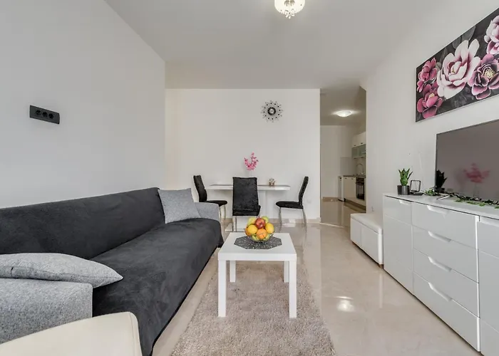 Andela 2bdrs & Free Wifi Appartement Split