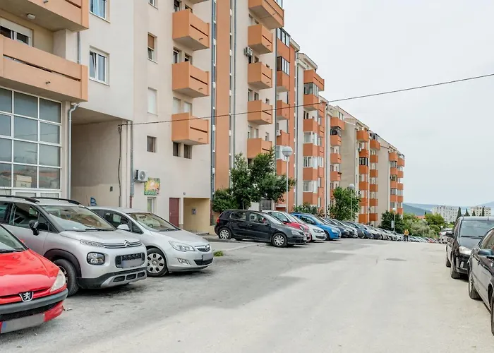 Andela 2bdrs & Free Wifi Appartement